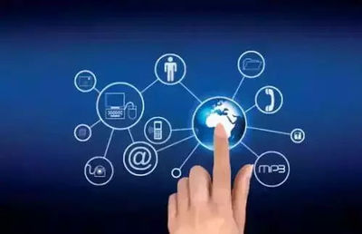 供應鏈金融線上變革的掙扎與突破 互聯網數據服務的引擎與引擎蓋